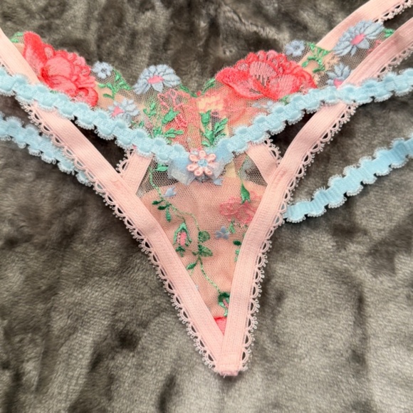 New! For Love And Lemons Swaying Rose Thong Panty 31272 - Picture 6 of 13